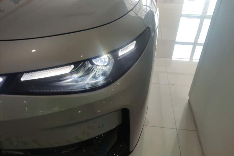 Used Leapmotor C16 2024 All-Electric 520 LiDAR Edition Left Front Headlight