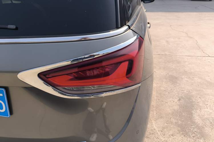 Used Buick GL6 2019 18T 6-Seater Connected Luxury Version China VI Standard
