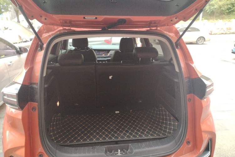 Used Changan CS15 2019 1.5L Automatic Flagship Version China VI Standard
