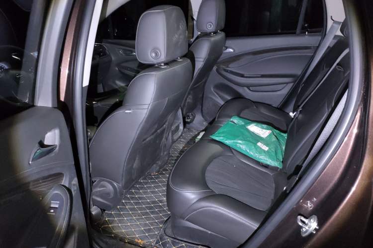 Used Buick Envision 2020 20T Two-Wheel Drive Leading Version