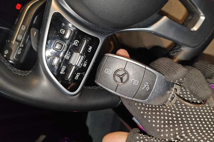 Used Mercedes-Benz GLE 2022 GLE 350 4MATIC Stylish Model
