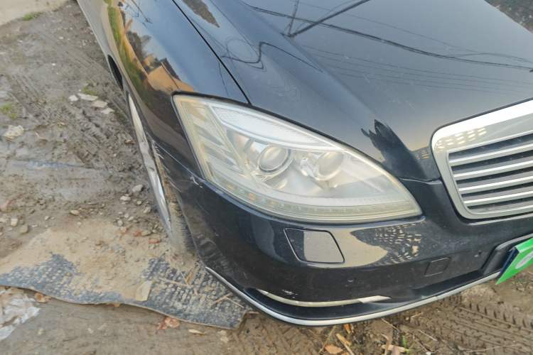 Used Mercedes-Benz S-Class 2011 S 350 L CGI Right Front Headlight