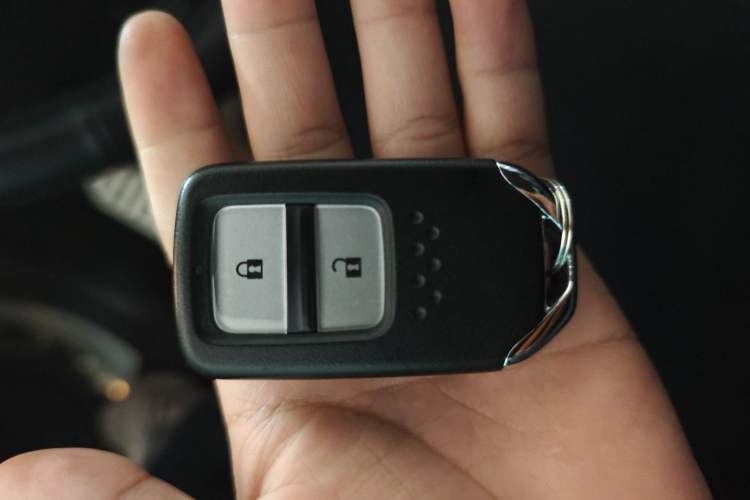 Used Honda LIFE 2021 1.5L CVT SPORT Heartbeat Edition
