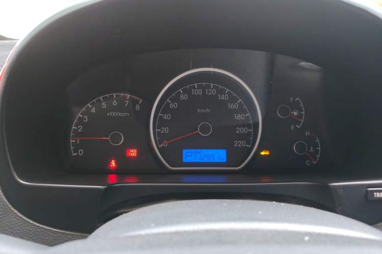 Used Hyundai Celesta 2011 1.6L Automatic Comfort Edition Instrument Cluster