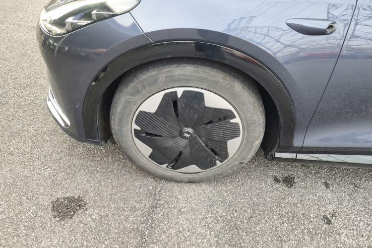 Used IM LS7 2023 90 kWh Elite Rear-Drive Version
