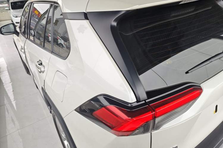 Used Toyota RAV4 2020 2.0L CVT 4x4 Trend Edition