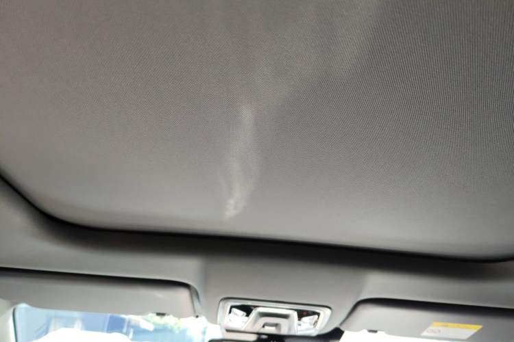 Used CHANGAN OSHAN Z6 New Energy 2023 ZhiDian iDD 150KM Flagship PLUS Smart Parking Edition Headliner