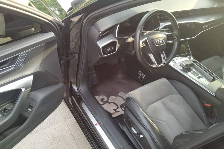 Used Audi A6L 2022 40 TFSI Luxury Dynamic Model