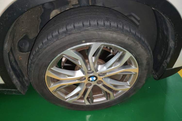 Used BMW X1 2018 sDrive20Li Leading Model Right Front Wheel Hub