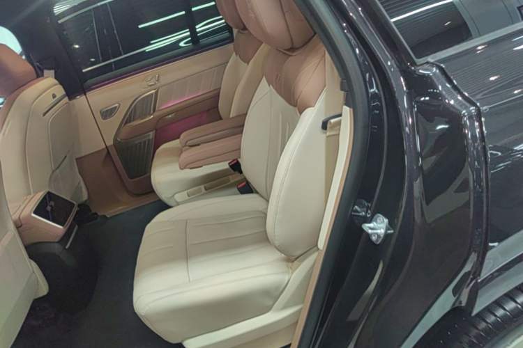 Used ONVO Luxeed L90 2026 Model Max Success Edition, Six Seats