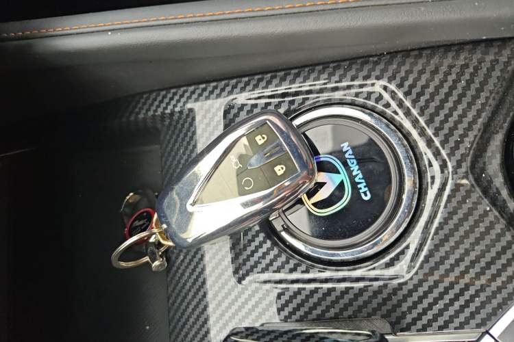 Used CHANGAN UNI-V 2023 1.5T Prestige Model