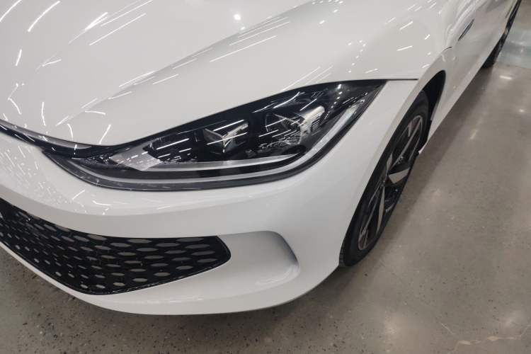 Used Volkswagen Lamando 2023 Lavida L 280TSI DSG Cool & Spicy Edition
