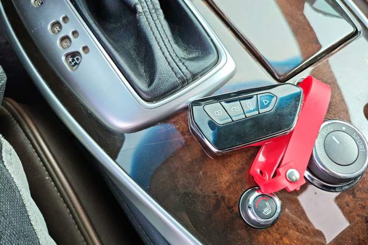 Used Infiniti JX 2013 JX35 Two-Wheel-Drive Excellence Edition Vehicle Key