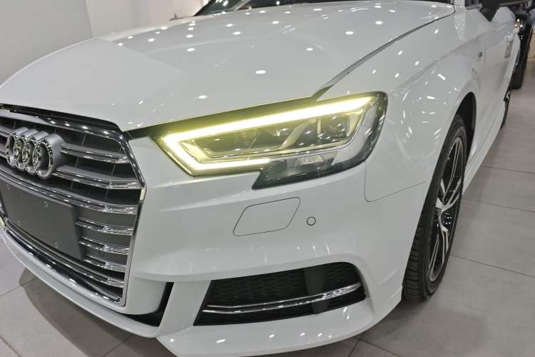 Used Audi A3 2020 Limousine 35 TFSI Fashion Edition China VI Emission Standard