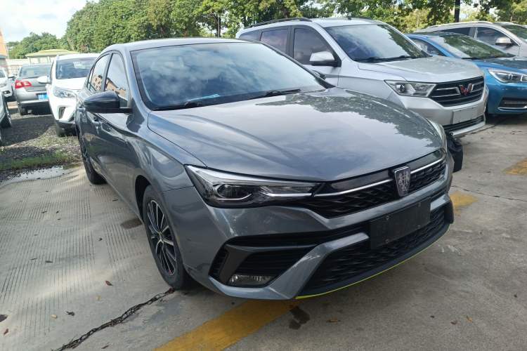 Used Roewe i5 2021 1.5L CVT Black Gold Edition