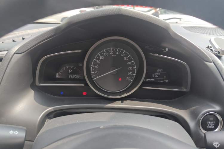 Used Mazda Mazda 3 Axela 2017 Hatchback 2.0L Automatic Luxury Model Emission Standard China V
