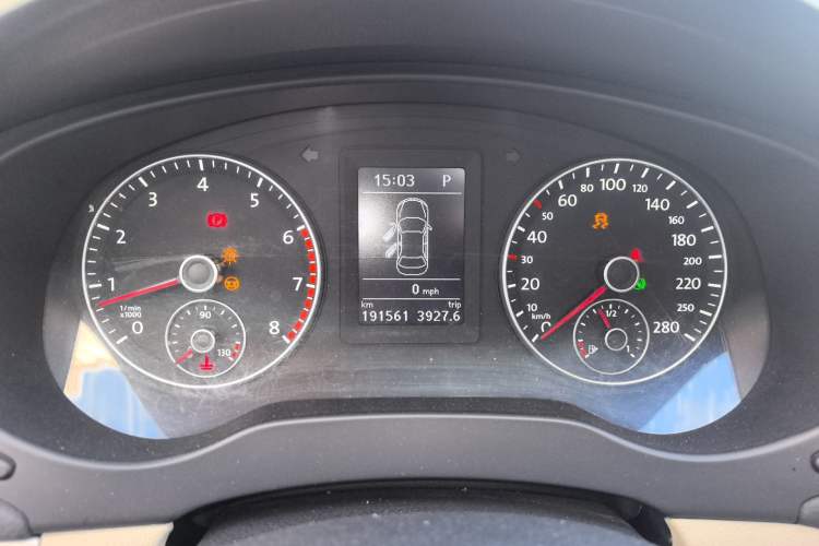 Used Volkswagen Sagitar 2012 1.4TSI Automatic Luxury Edition
