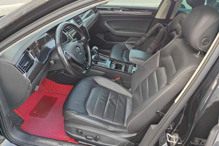 Used Volkswagen Phideon 2019 380TSI Two-Wheel Drive Business Edition China VI Standard