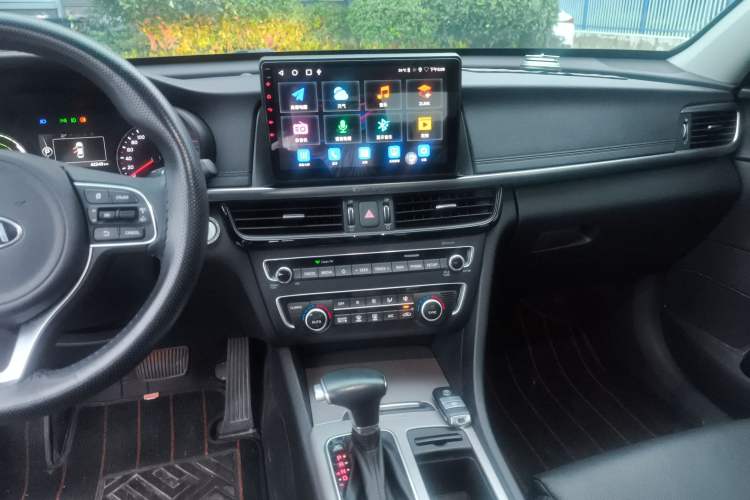 Used Kia K5 New Energy 2018 2.0L ZhiZun Edition
