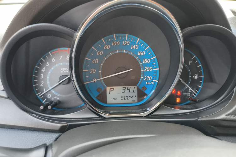 Used Toyota YARiS L Zhi Xuan 2015 1.5E Automatic Charm Edition Instrument Cluster