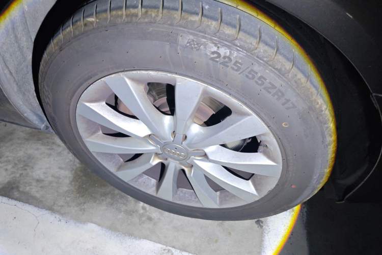 Used Audi A6L 2014 TFSI Standard Model Right Front Wheel Hub