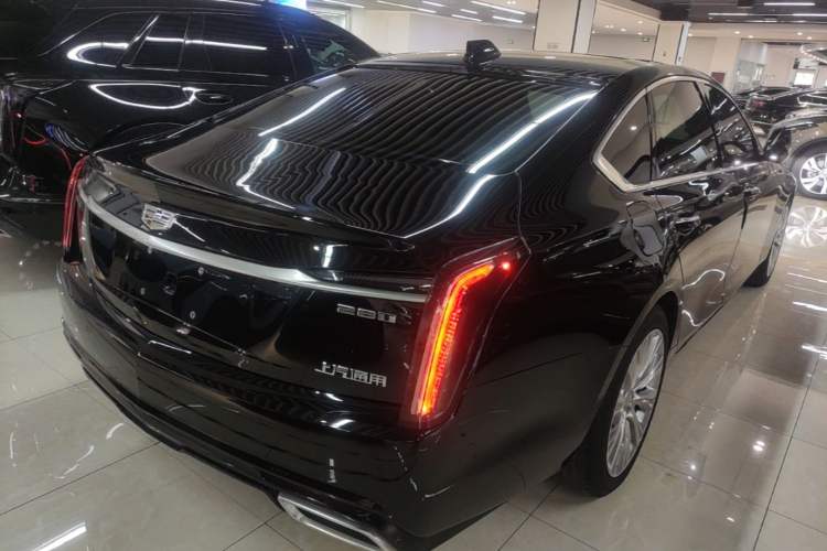 Used Cadillac CT6 2023 28T Luxury Version Rear Right 45 Deg