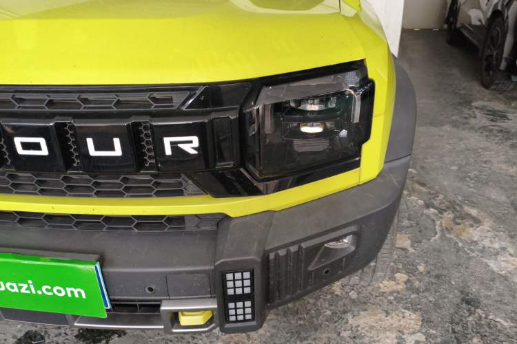 Used JETOUR Traveler 2023 2.0T All-Wheel-Drive CrossPRO Left Front Headlight