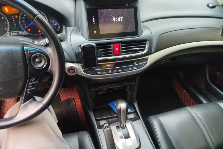 Used Honda Crosstour 2014 2.4L Luxury Edition
