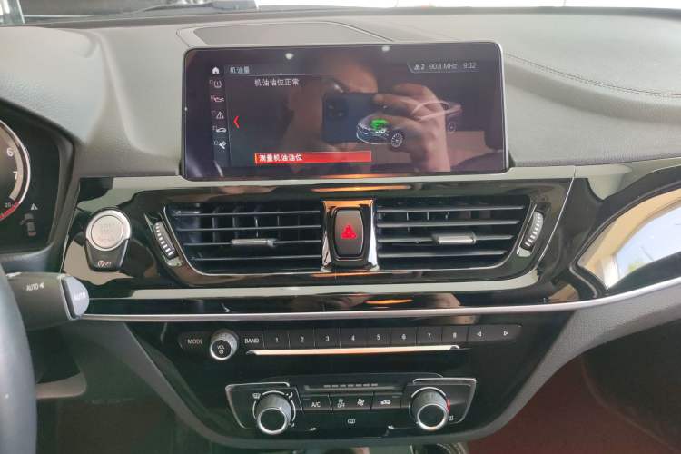 Used BMW 1 Series 2021 120i M Sport Night Edition Audio And AC Panel