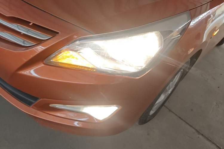 Used Hyundai Verna Ray 2014 1.4L Manual GLX
