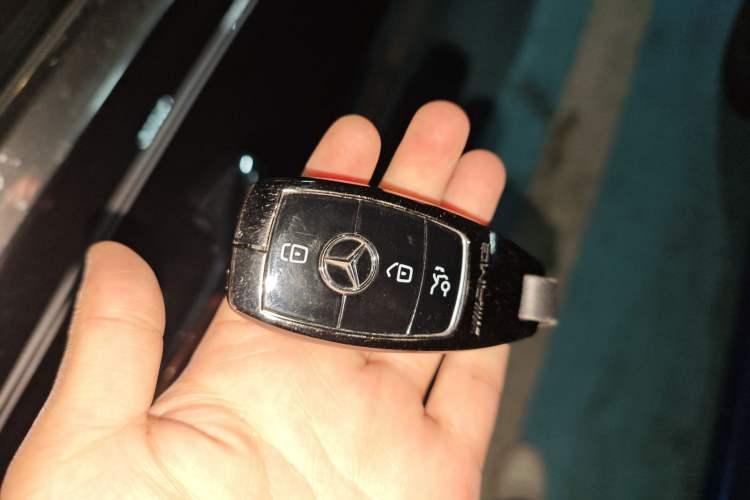 Used Mercedes-Benz Maybach S-Class 2015 S 400 4MATIC Vehicle Key