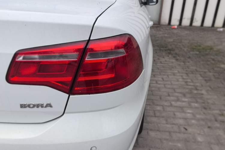 Used Volkswagen Bora 2015 Zhuihui Edition 1.6L Manual Comfort Model