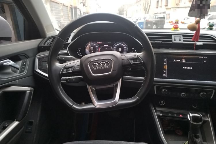 Used Audi Q3 2021 35 TFSI Fashion Dynamic Model

