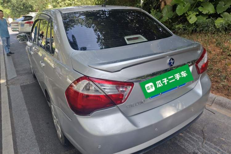 Used Venucia D50 2015 1.6L Manual Fashion Edition
