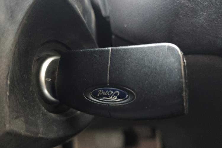 Used Ford Focus 2013 Hatchback Classic 1.8L Automatic Base Model
