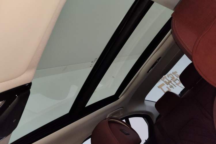 Used BMW i3 2023 eDrive 40 L Midnight Edition
