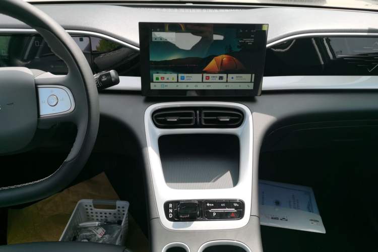 Used Geely Galaxy Geome 2026 Model 310km Youth Edition Audio And AC Panel