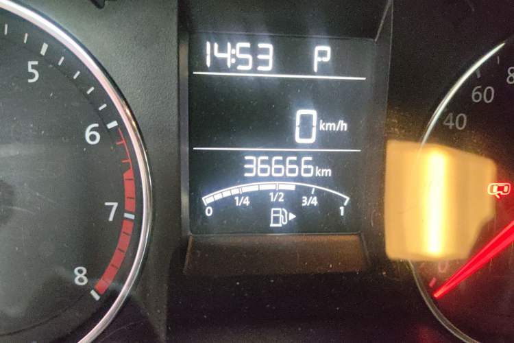 Used Volkswagen Polo 2018 1.5L Cross Polo Automatic Odometer Close Up