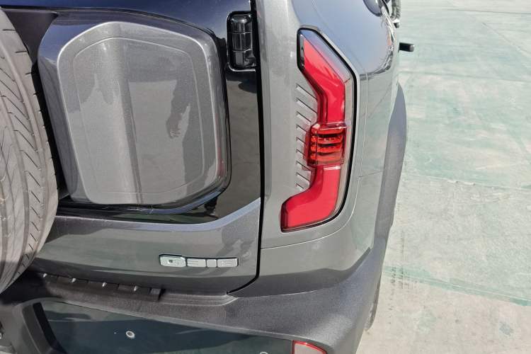 Used Deepal G318 2024 Four-Wheel-Drive Air Suspension Model
