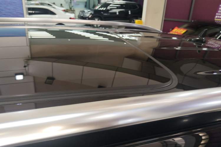 Used Volkswagen Tiguan L 2024 Outstanding Model 330TSI Automatic Two-Wheel Drive R-Line Dragon Glory Edition