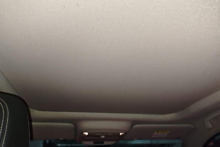 Used Renault Koleos 2017 2.0L Two-Wheel-Drive Leading Edition
