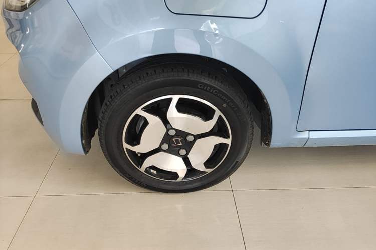 Used SOL E10X 2021 302 km Range Luxury Version 30.2 kWh Left Front Wheel Hub