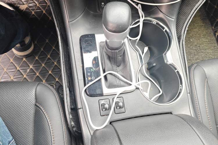 Used Toyota Highlander 2018 2.0T Four-Wheel Drive Luxury Edition 7 Seats China V Emission Standard