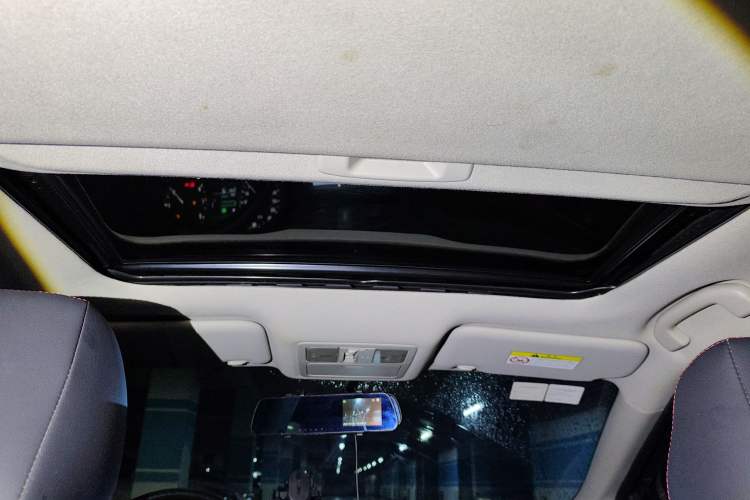 Used Nissan Lannia 2016 1.6L CVT Cool Edition