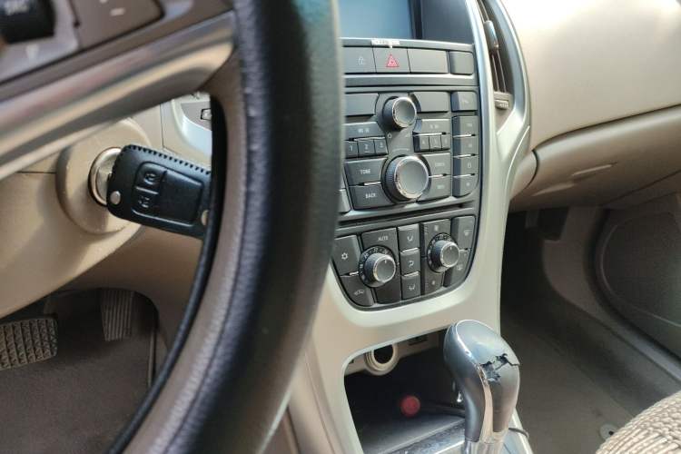 Used Buick GT 2014 XT 1.6L Automatic Fashion Edition
