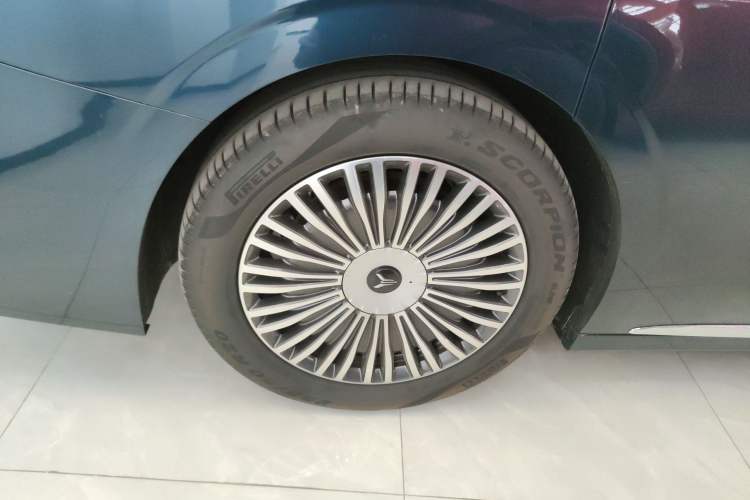 Used VOYAH Dream 2025 PHEV Four-Wheel-Drive Flagship Kunpeng Edition