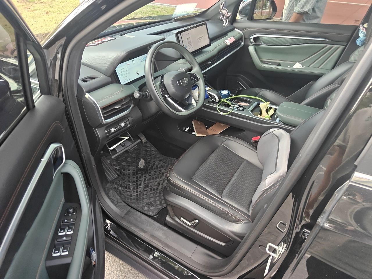 Geely Auto Haoyue L 2023 2.0T DCT Prestige Edition — снимка 16