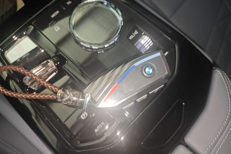 Used BMW 5 Series 2024 530Li Luxury Edition M Sport Package