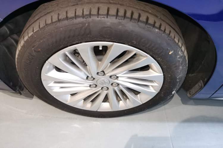 Used Buick Century 2023 2.0T Six-Seater Yinshi Edition