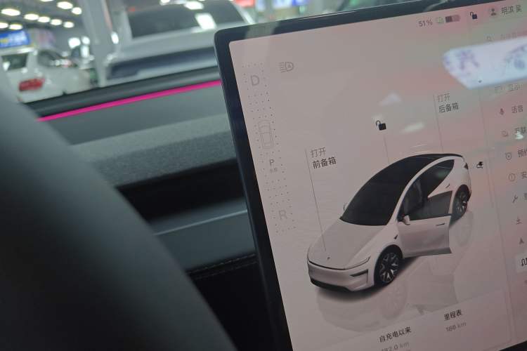 Used Tesla Model Y L 2025 Model Long-Range All-Wheel-Drive Version